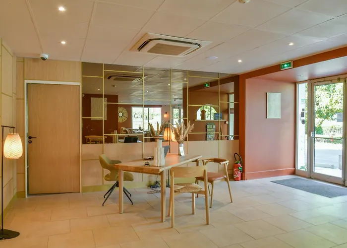 Bhoma Bourges - Hotel & Restaurant