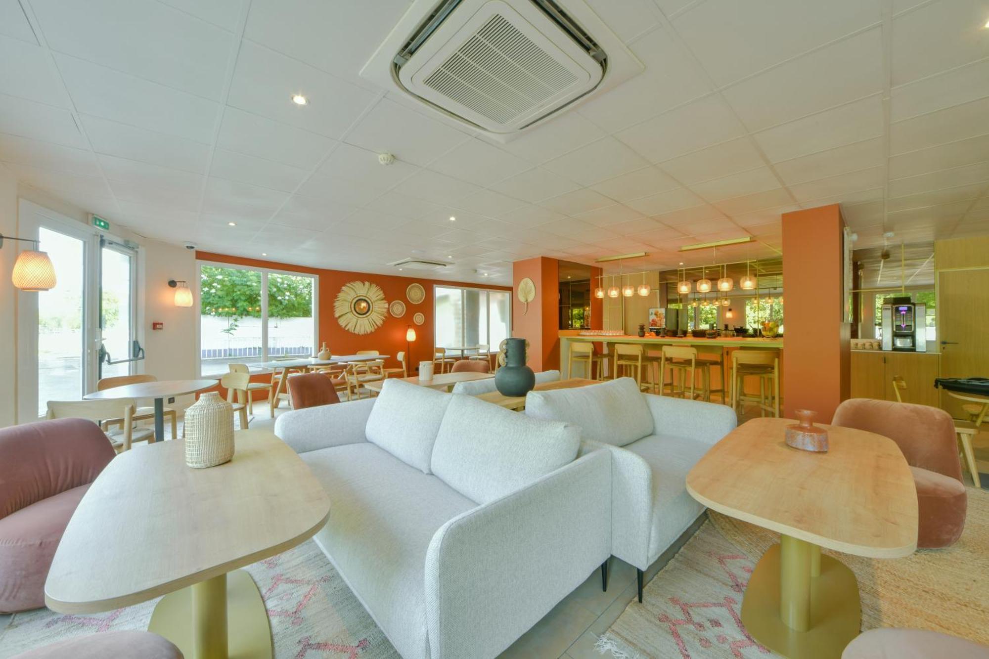 Hotel Bhoma - & Restaurant