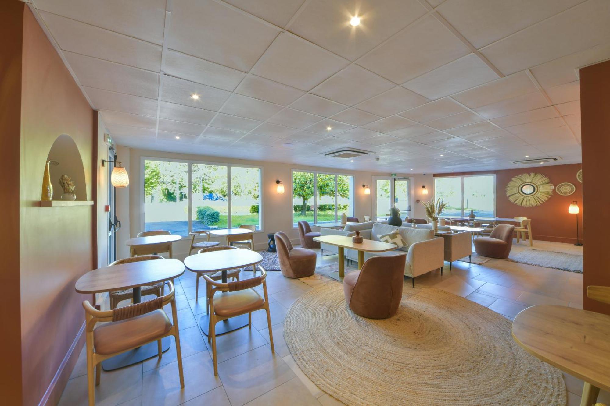 Bhoma - & Restaurant Hotel 3*